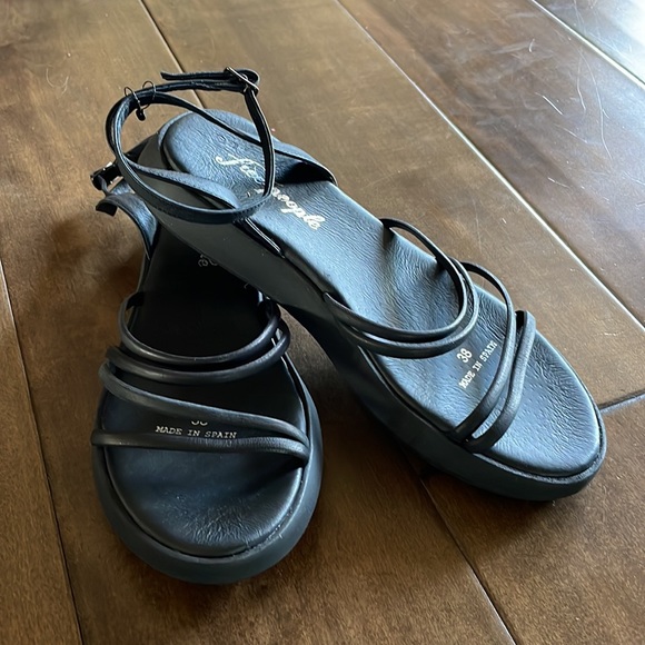 Free people Vivienne Strappy Sandals Black EU 38 US 8 - Picture 5 of 8